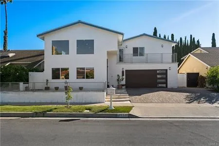 5322 Royale Ave., Irvine, CA 92604